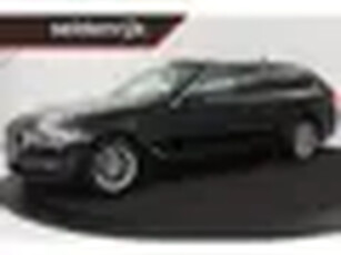 BMW 5-serie 520i High Executive Edition Panoramadak Trekhaak Leder Camera Stoelverwarming