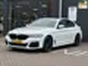 BMW 5-serie 540i High Executive/PANO-DAK/CAMERA/LEDER/APP-CONNECT/NETTE STAAT!