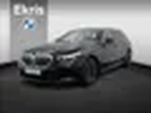 BMW 5 Serie Touring 520d xDrive M Sportpakket Innovation Pack Travel Pack Comfort Pack Adapt