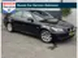 BMW 5-serie Touring 520i Business Line / NAP / LEER / LM VELGEN / APK / AIRCO /