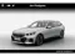 BMW 5 Serie Touring 520i M Sport Pro Innovation Pack Travel Pack Glazen Panoramadak