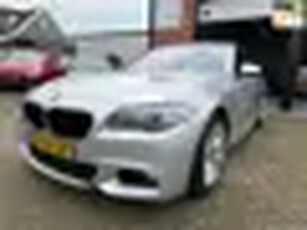 BMW 5-serie Touring 530d High Executive AUTOMAAT-SOFT CLOSE-CLIMA-PANORAMADAK