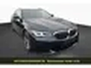 BMW 5 Serie Touring 530d M Sport 286 PK Head Up Trekhaak LED Laser Sportstoelen 18 Inch Sensatec Led