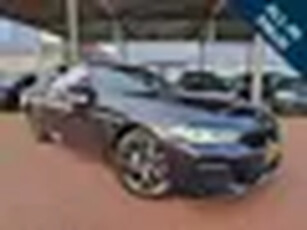 BMW 5 Serie Touring 530e Business Edition Plus Hybrid ELEKTR. TREKH NAVI CAMERA PANO LEER