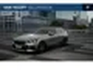 BMW 5 Serie Touring 530e M Sport Automaat / Panoramadak / Trekhaak / Stoelventilatie / Adaptieve LED