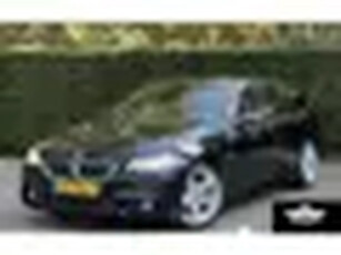 BMW 520d X-drive M-pakket AUT PANO HUD LEDER 19 INCH