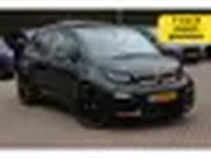 BMW i3 S 120Ah 42 kWh RoadStyle Edition / Panoramadak / Camera / Leder / Keyless / Warmtepomp / Navi