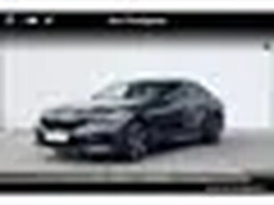 BMW i5 Sedan eDrive40 M-Sport / Driving Assistant Plus / Harman Kardon Audio / Getinte Ramen / Trekh