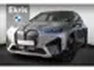 BMW iX xDrive40 Sportpakket Driving Assistant Professional