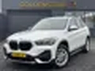 BMW X1 sDrive18i Executive Edition 2e Eigenaar,Navi,Clima,Cruise,PDC,Trekhaak,Weinig KM,Dealer Onder