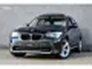 BMW X1 sDrive18i Executive Navigatie Xenon Panorama Leder Saphire Zwart