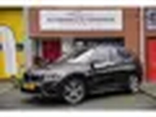 BMW X1 sDrive20i Centennial High Executive / Automaat / Trekhaak / Camera / Leer / Stoelverwarming /