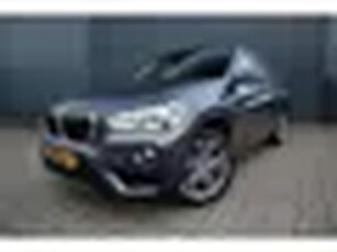 BMW X1 sDrive20i High Executive 192 Pk Sportleder Head-up display Led Trekhaak