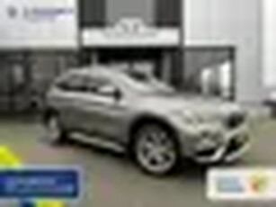 BMW X1 sDrive20i Orange Edition II Trekhaak Stoelverwarming LED NAP Head-Up display Leder Isofix