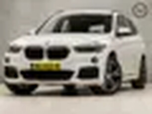 BMW X1 xDrive20i High Executive M Sport 192Pk Automaat (GROOT NAVI, M PAKKET, HEAD-UP DISPLAY, LEDER