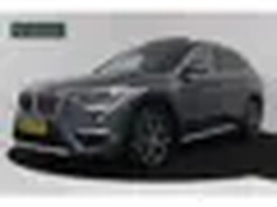 BMW X1 XDrive20i High Executive (PANORAMDAK, CRUISE, STOELVERWARMING, HEAD-UP DISPLAY, LEDER, PARKEE