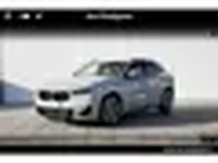 BMW X2 sDrive18i High Executive M-Sport / 19 inch / Head-Up / Achteruitrijcamera / LED koplampen / V