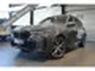 BMW X5 xDrive30d M-SPORT head up pano leer trekhaak 21 inch 286 pk !!