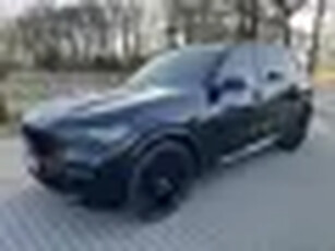 BMW X5 xDrive45e High Exe M sport “Pano / B&W / 22”