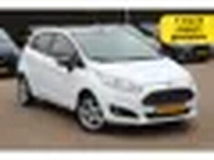 Ford Fiesta 1.0 White Edition / Trekhaak / Navigatie / 15'' / Getint glas / Bluetooth / Radio / Airc