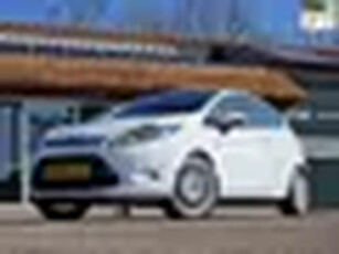 Ford Fiesta 1.25 Trend (NL-Auto / NAP / Airco / 17 Inch / Elektrisch bedienbare ramen en spiegels)