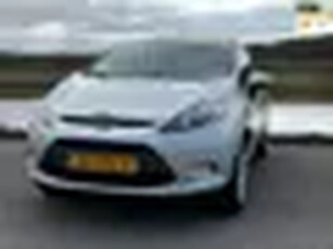 Ford Fiesta 1.4 Titanium AUTOMAAT / TREKHAAK