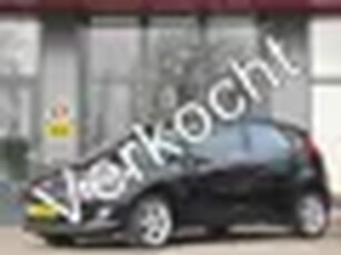 Ford Fiesta 1.4 Titanium Clima-Airco Cruise Control Parkeersensoren Incl. Garantie Radio-C