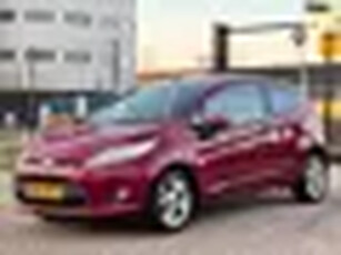 Ford FIESTA 1.4 Trend/LAGE KM / RIJD EN SCHAKELT SUPER LEKKER/ ZEER ZUINIG