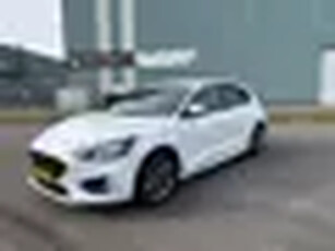 Ford Focus 1.0i EcoBoost ST Line Business 6-Bak 126 PK. Prachtige en zeer complete auto !!! Nieuwsta