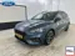 Ford Focus 1.5 EcoBoost 182pk ST Line Navi Trekhaak Winter pack Full LED 18