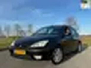 Ford Focus 1.6-16V Futura Nieuwe APK Vol Leder Clima