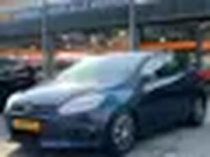 Ford Focus BWJ 2013 1.6 TDCI 105PK Lease Trend AIRCO NAVI PDC CRUISE