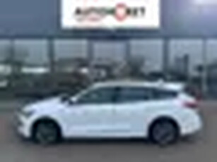 Ford Focus Wagon 1.0 EcoBoost Hybrid ST Line