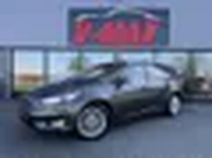 Ford Focus Wagon 1.0 Titanium Navi Xenon Trekhaak Clima Stoelverw