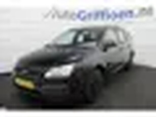 Ford FOCUS Wagon 1.6-16V Trend nette stationcar met trekhaak