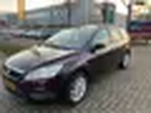 Ford Focus Wagon 1.6 Trend - AIRCO - TREKHAAK - CRUISE !