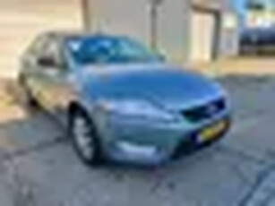 Ford Mondeo 2.0-16V Trend