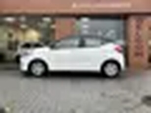 Hyundai i10 1.0 Comfort - Apple/ Android carplay Two-tone DAB Cruisecontrol