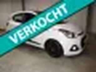 Hyundai I10 1.0i Go! Black en White, navigatie,Airco, Leder bekleding