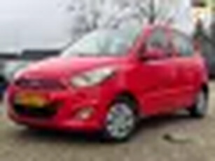 Hyundai I10 1.2 i-Catcher AIRCO PARKSENSOREN NW.APK MF STUUR BEURT