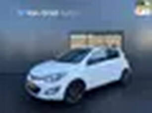 Hyundai I20 1.2i i-Vision / Airco / Stoelverwarming / Parkeersensoren achter!