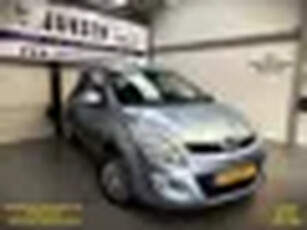 Hyundai i20 1.4i DynamicVersion NETTE AUTO ! (bj 2010)