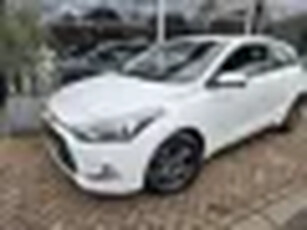 Hyundai I20 Coupé 1.2 HP i-Motion Comfort,sportieve auto met lage km