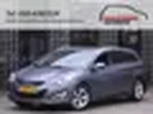 Hyundai i40 Wagon 1.6GDi NAVI/ CAMERA/ PDC V+A/ EXTRA SET MET WINTERBANDEN