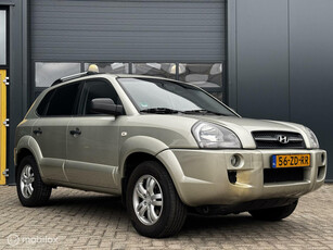 Hyundai Tucson 2.0i | Airco | trekhaak | cruise |