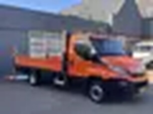 Iveco Daily 35C14 375 Trekhaak 3500kg Laadklep 500kg Navigatie Open laadbak Pick-up Euro 6 Bpm vrij