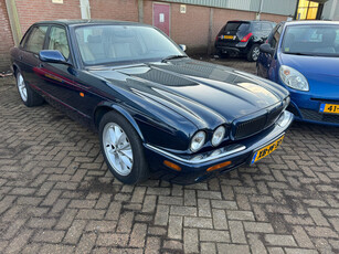 Jaguar XJ 3.2 V8 Executive