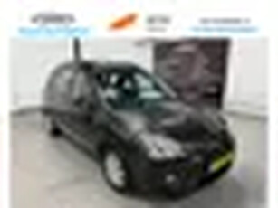 Kia Carens 2.0 CVVT X-clusive 7p. NAP / NAVIGATIE / LEDER