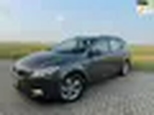 Kia Cee'd Sporty Wagon Ceed 1.4 CVVT Comfort Pack 2012 Airco Clima Trekhaak Cruise control Parrot te