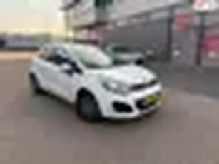 Kia Rio 1.4 CVVT Comfort Pack 6 BAK AIRCO 5 Dr